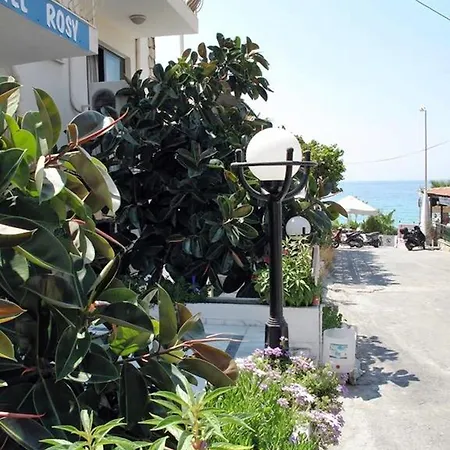 Rosy Hotel 2*